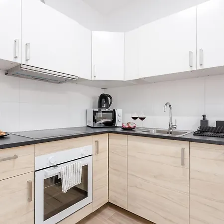 Apartment North *