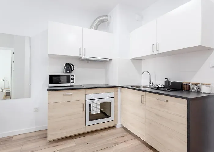 North شقة وارسو